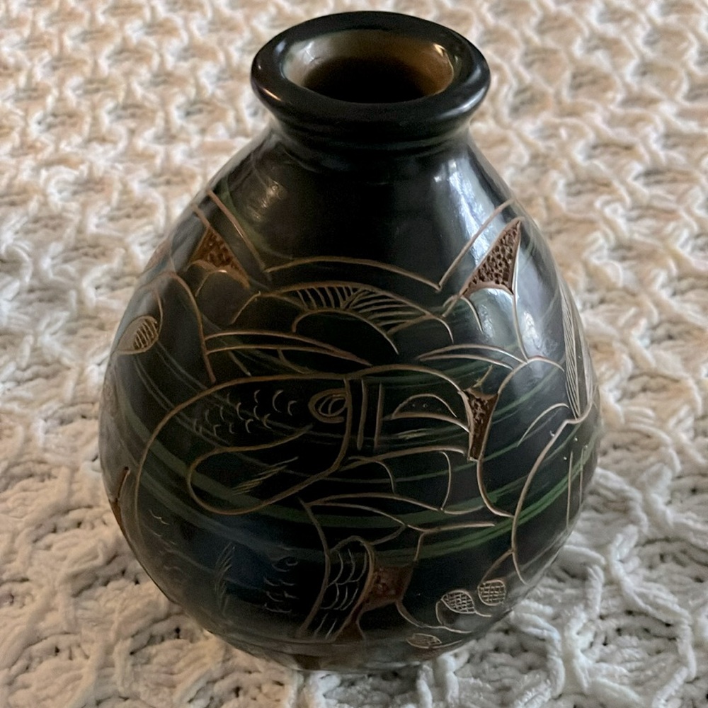 Chorotega Folk  hand carved pottery vase. Made in  Costa Rica signed Enrique.